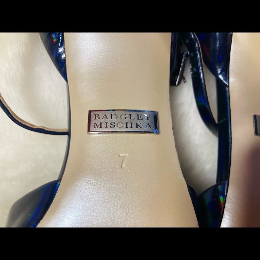 BADGLEY MISCHKA - Pointed Toe Heels - Picture 4 of 4